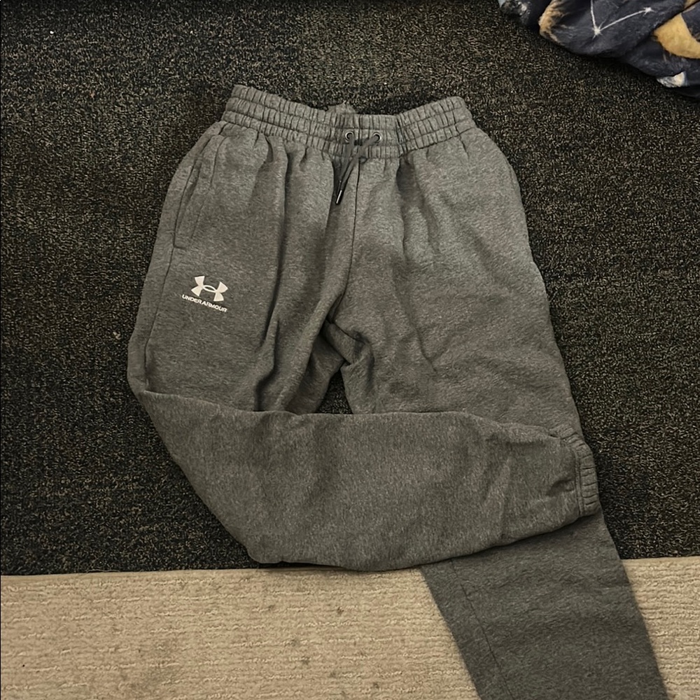 Under Armour mens Gray Joggers